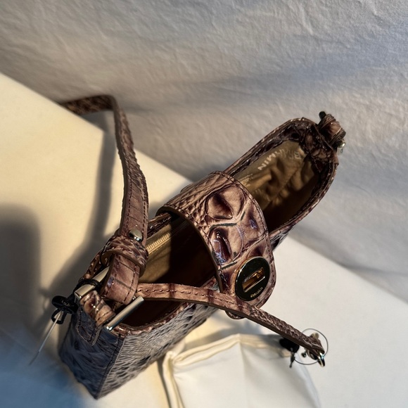 🆕 Brahmin Elegant Brown Crocodile Pattern Shoulder Bag - Picture 5 of 9